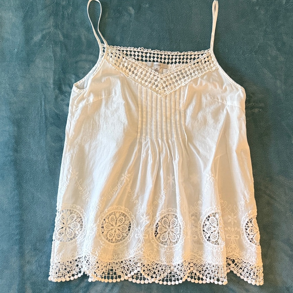 Acemi White Lace Detail Top